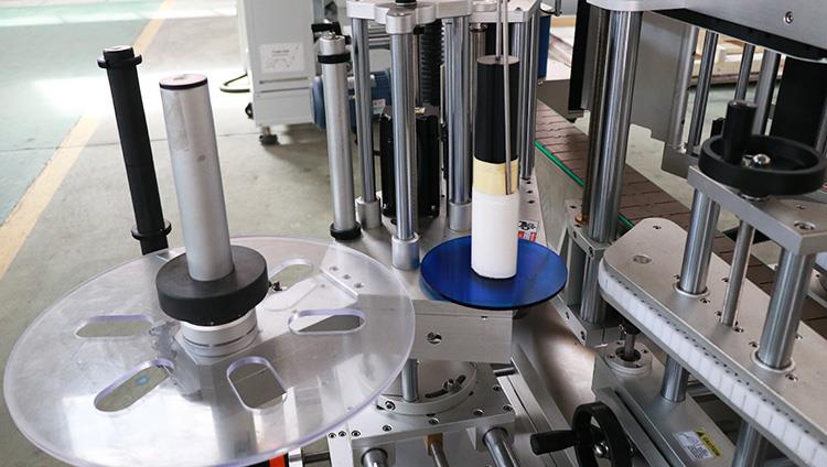 Máquina de rotulagem de garrafas planas redondas com adesivo Automaitc