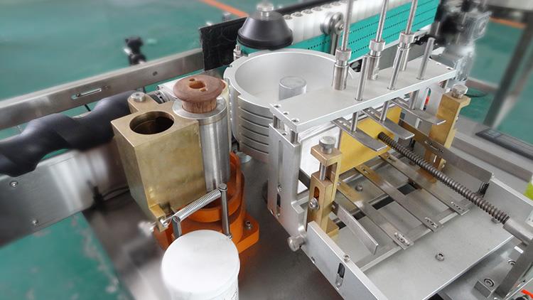 Máquina de rotulagem automática completa de papel com cola úmida para produtos alcoólicos